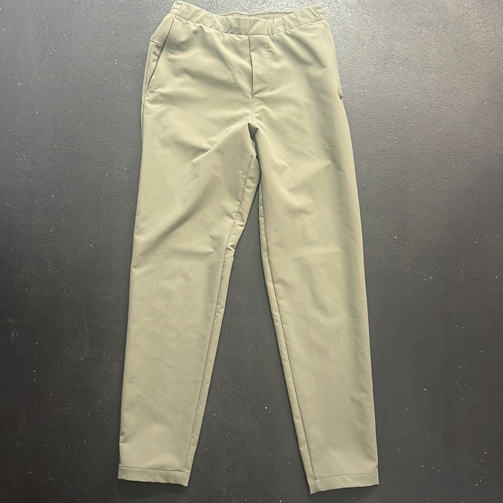 LULULEMON: Mens Pull-on pant